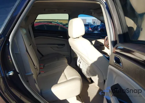 2015 Cadillac Srx Luxury Collection z USA, uszkodzony, nr VIN 3GYFNBE38FS530321